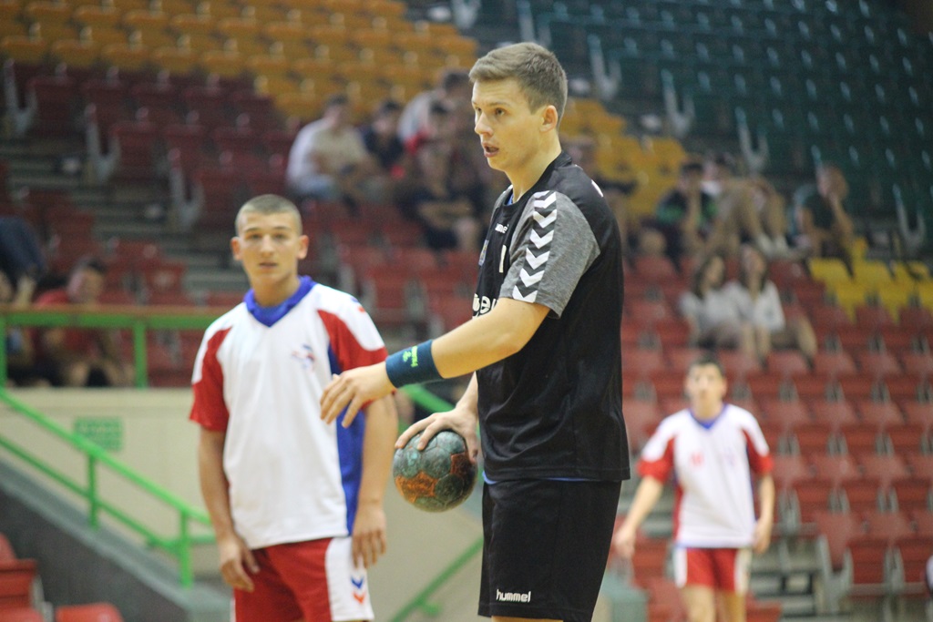 W sześciu legnickich halach trwa rywalizacja w Lion Cup 2016