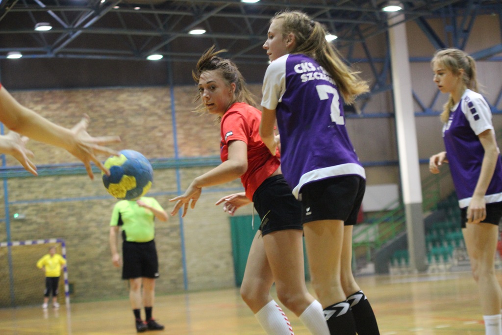 W sześciu legnickich halach trwa rywalizacja w Lion Cup 2016.Cz2