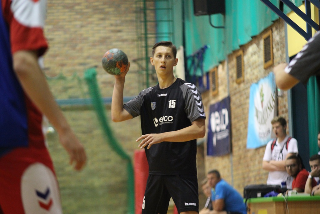 W sześciu legnickich halach trwa rywalizacja w Lion Cup 2016