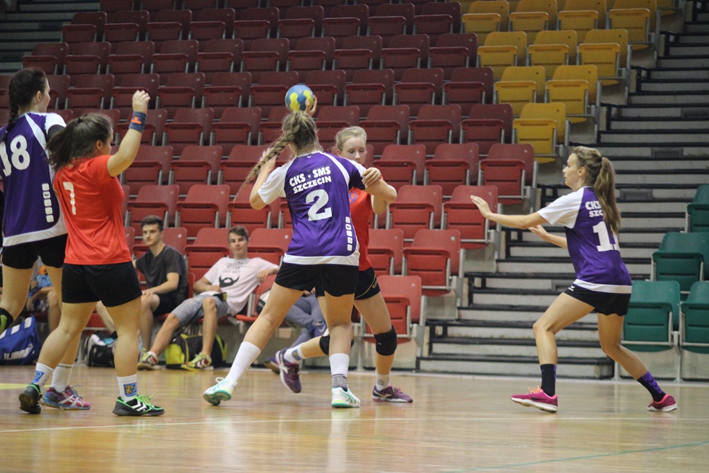 W sześciu legnickich halach trwa rywalizacja w Lion Cup 2016.Cz2