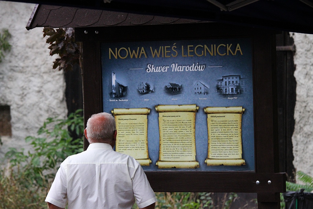 Odsłonili tablicę pomordowanym i zmarłym na 