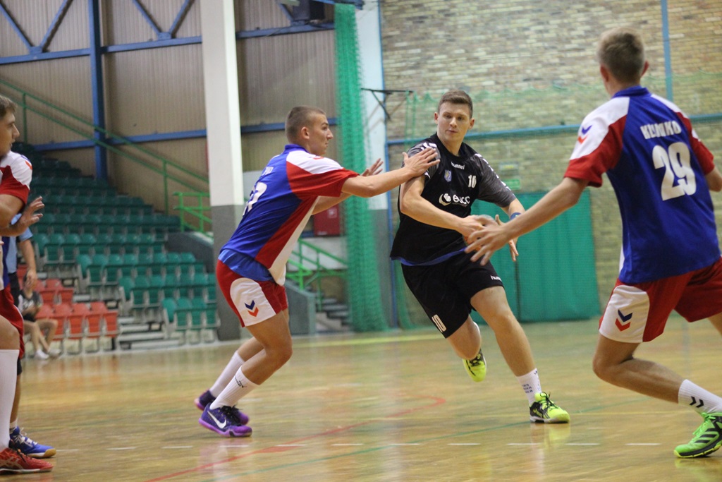 W sześciu legnickich halach trwa rywalizacja w Lion Cup 2016
