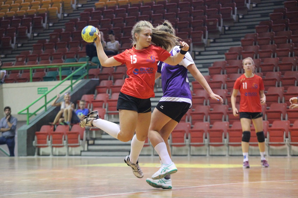 W sześciu legnickich halach trwa rywalizacja w Lion Cup 2016.Cz2