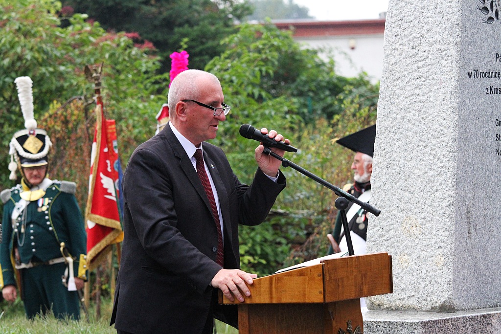Odsłonili tablicę pomordowanym i zmarłym na 