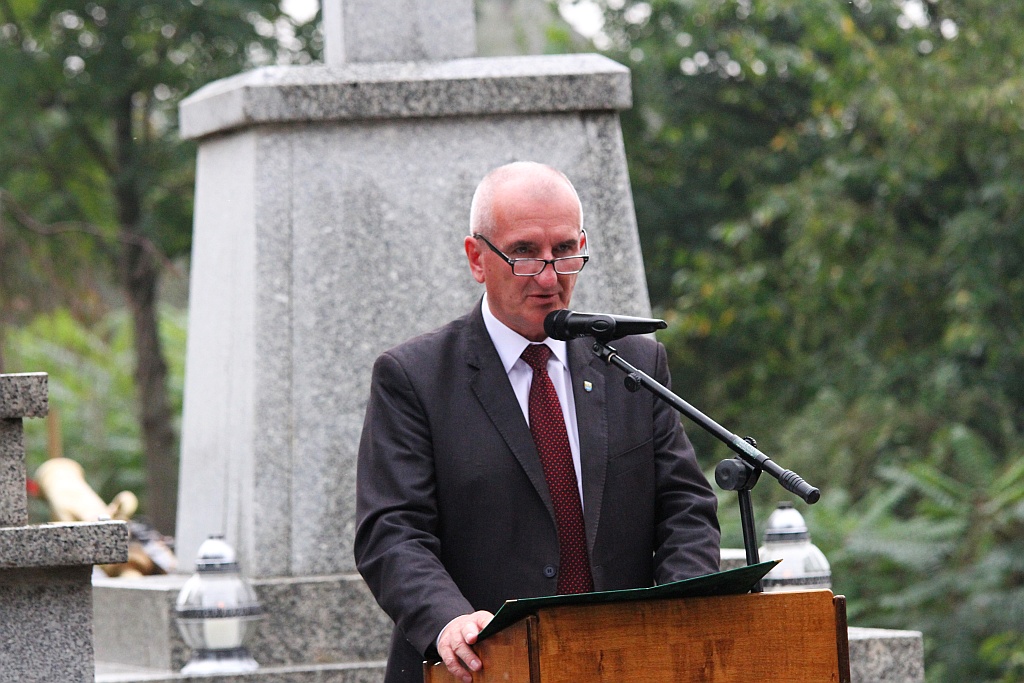 Odsłonili tablicę pomordowanym i zmarłym na 