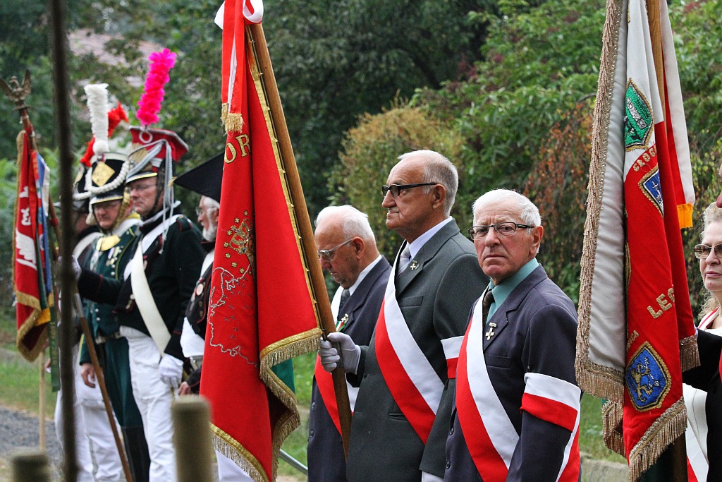 Odsłonili tablicę pomordowanym i zmarłym na 
