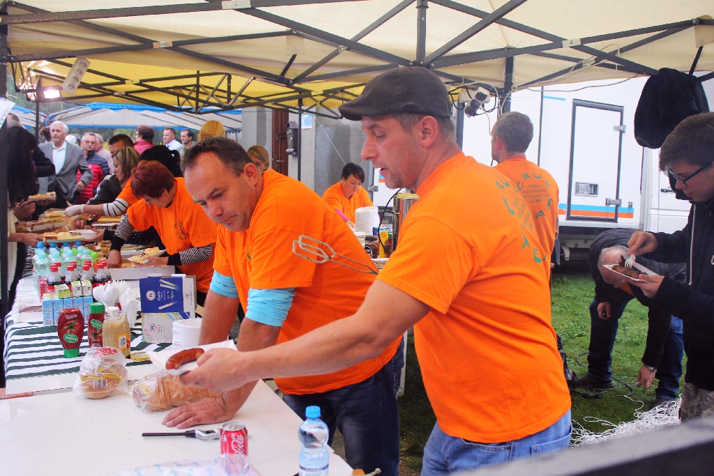 Wielki rodzinny festyn  na Piekarach z Don Vasylem

