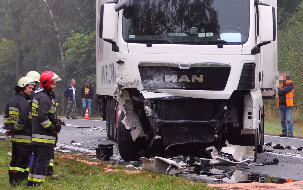 Na drodze nr 93 w okolicach Kawic doszło do śmiertelnego wypadku