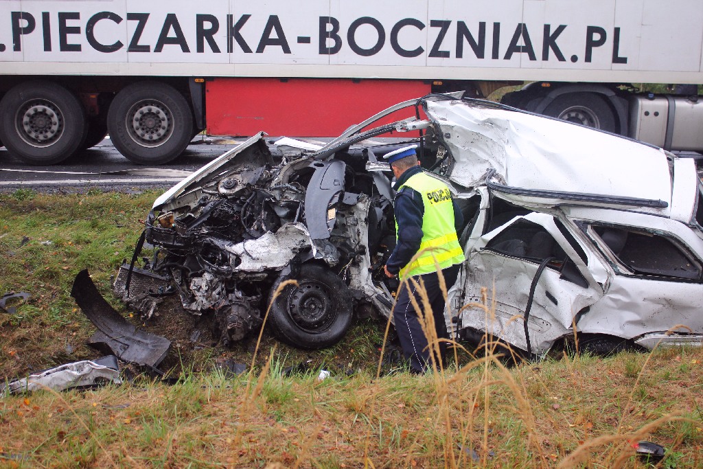 Na drodze nr 93 w okolicach Kawic doszło do śmiertelnego wypadku