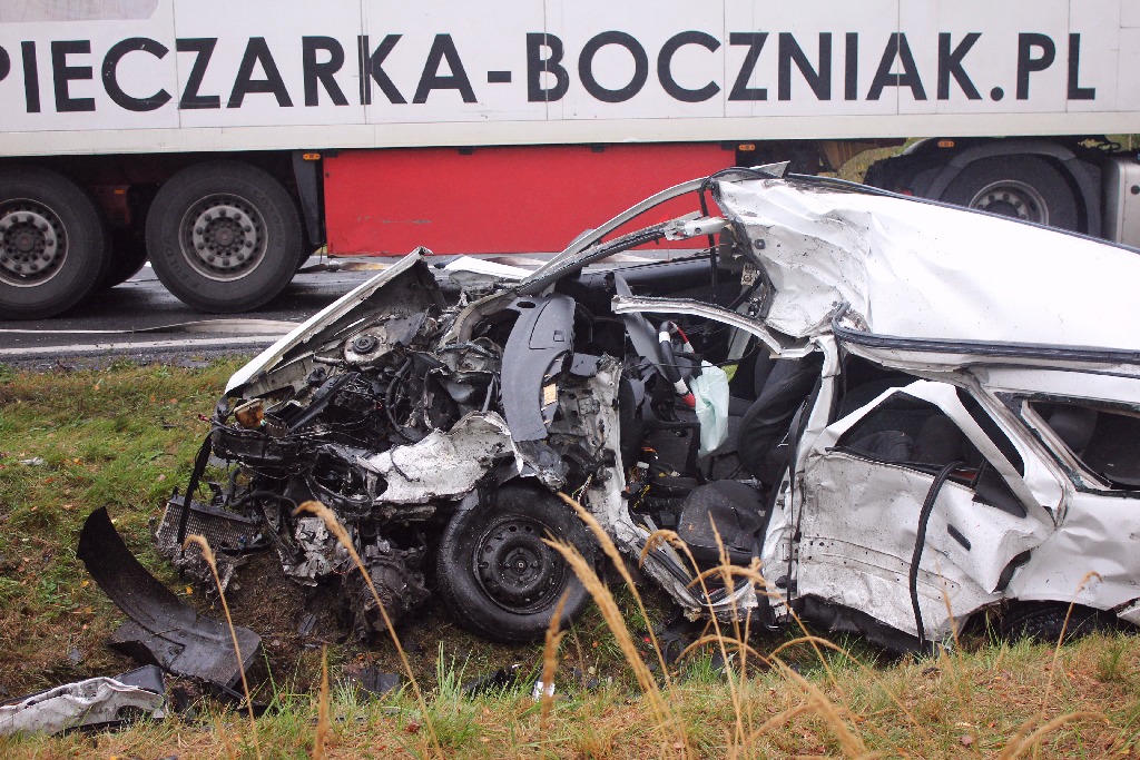 Na drodze nr 93 w okolicach Kawic doszło do śmiertelnego wypadku
