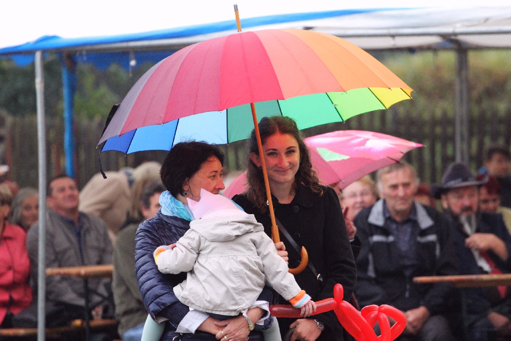 Wielki rodzinny festyn  na Piekarach z Don Vasylem
