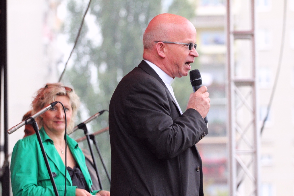 Wielki rodzinny festyn  na Piekarach z Don Vasylem
