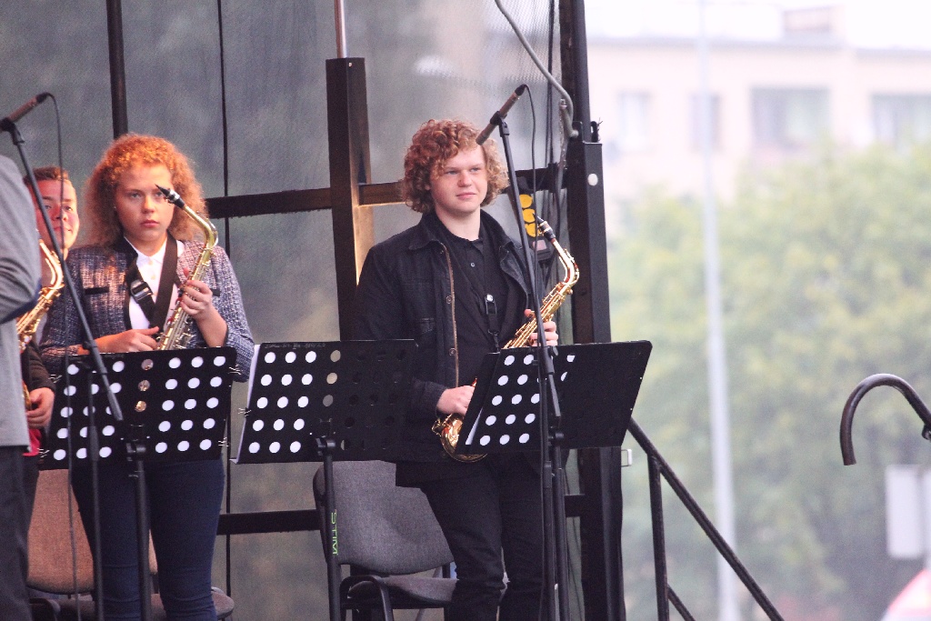 Wielki rodzinny festyn  na Piekarach z Don Vasylem
