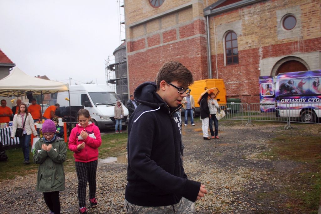 Wielki rodzinny festyn  na Piekarach z Don Vasylem
