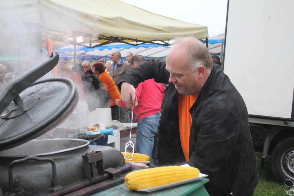 Wielki rodzinny festyn  na Piekarach z Don Vasylem
