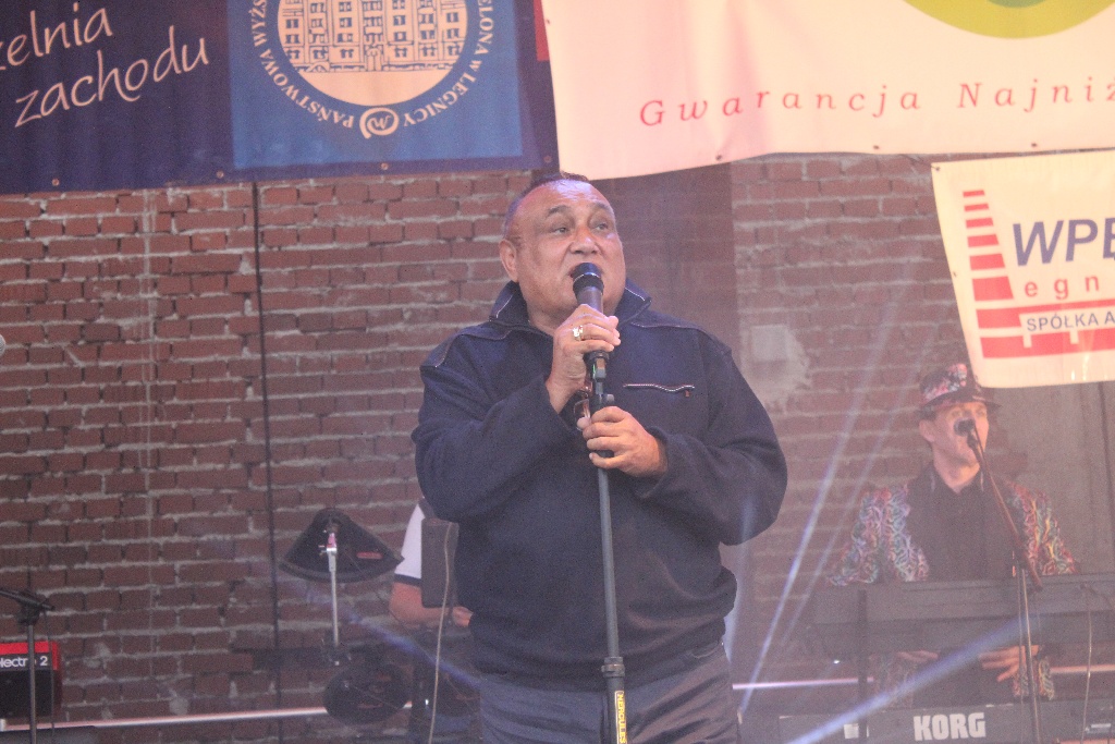 Wielki rodzinny festyn  na Piekarach z Don Vasylem
