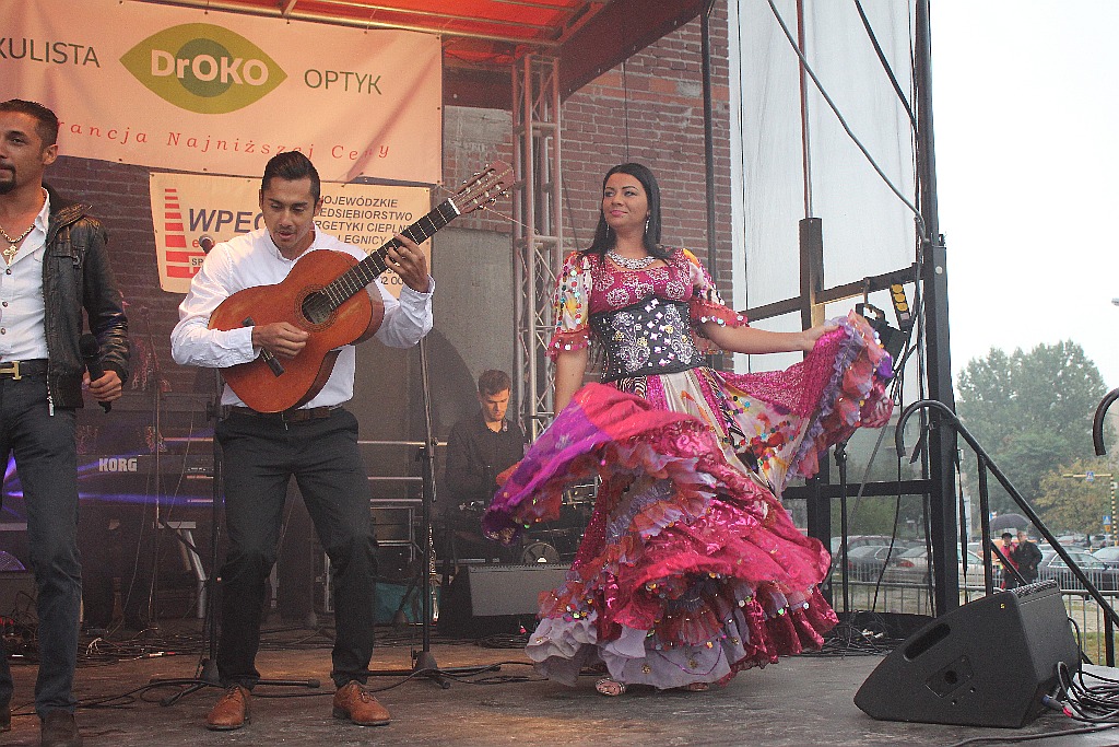 Wielki rodzinny festyn  na Piekarach z Don Vasylem
