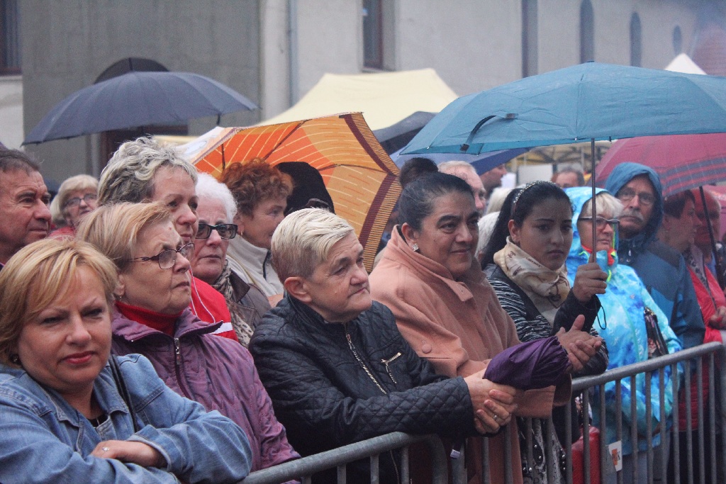 Wielki rodzinny festyn  na Piekarach z Don Vasylem
