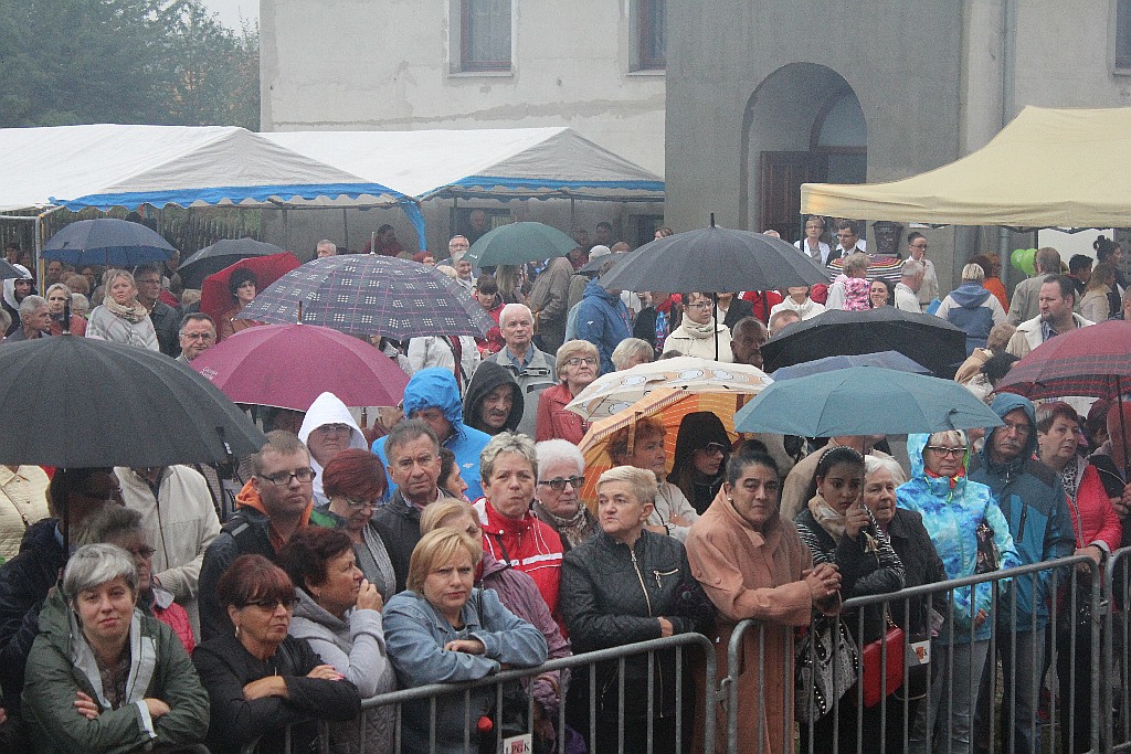 Wielki rodzinny festyn  na Piekarach z Don Vasylem
