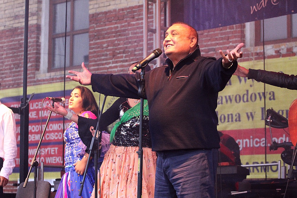 Wielki rodzinny festyn  na Piekarach z Don Vasylem
