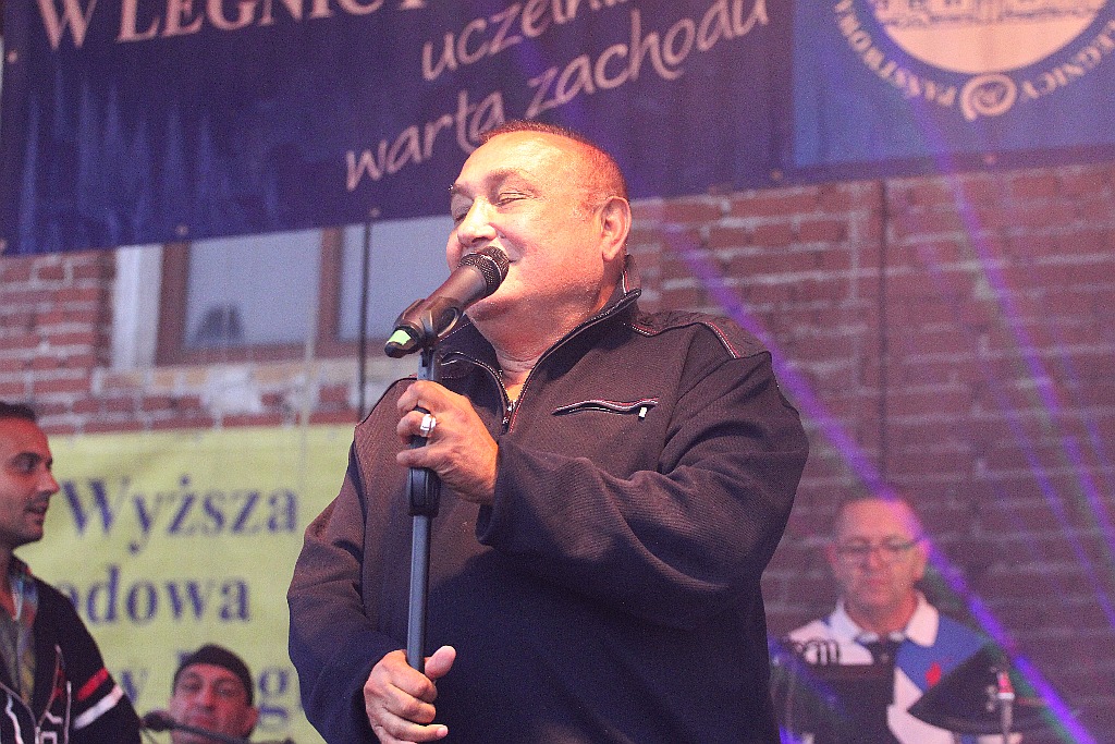 Wielki rodzinny festyn  na Piekarach z Don Vasylem
