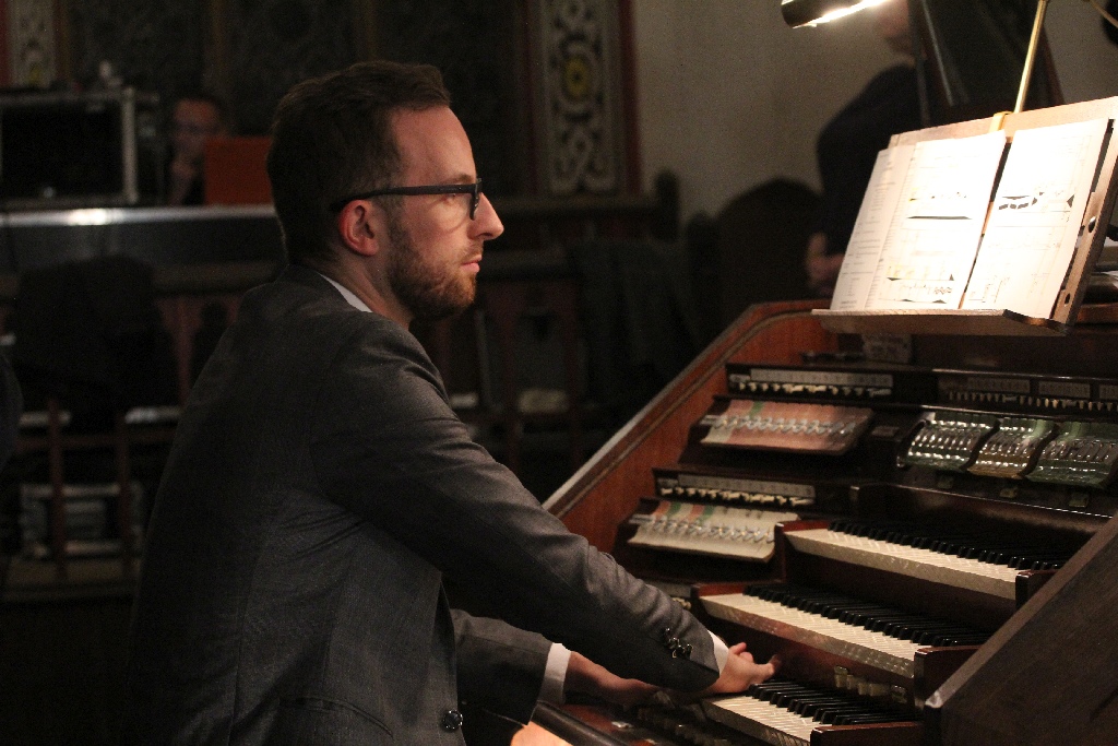 Legnickie Conversatorium Organowe: 