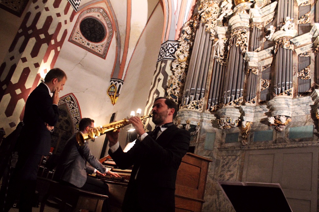 Legnickie Conversatorium Organowe: 