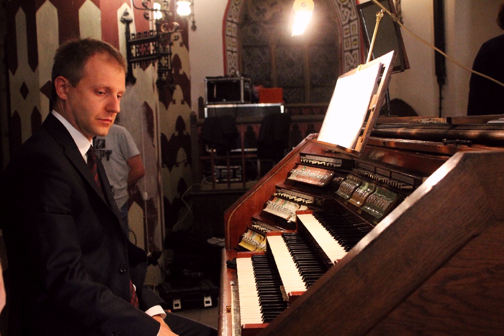 Legnickie Conversatorium Organowe: 