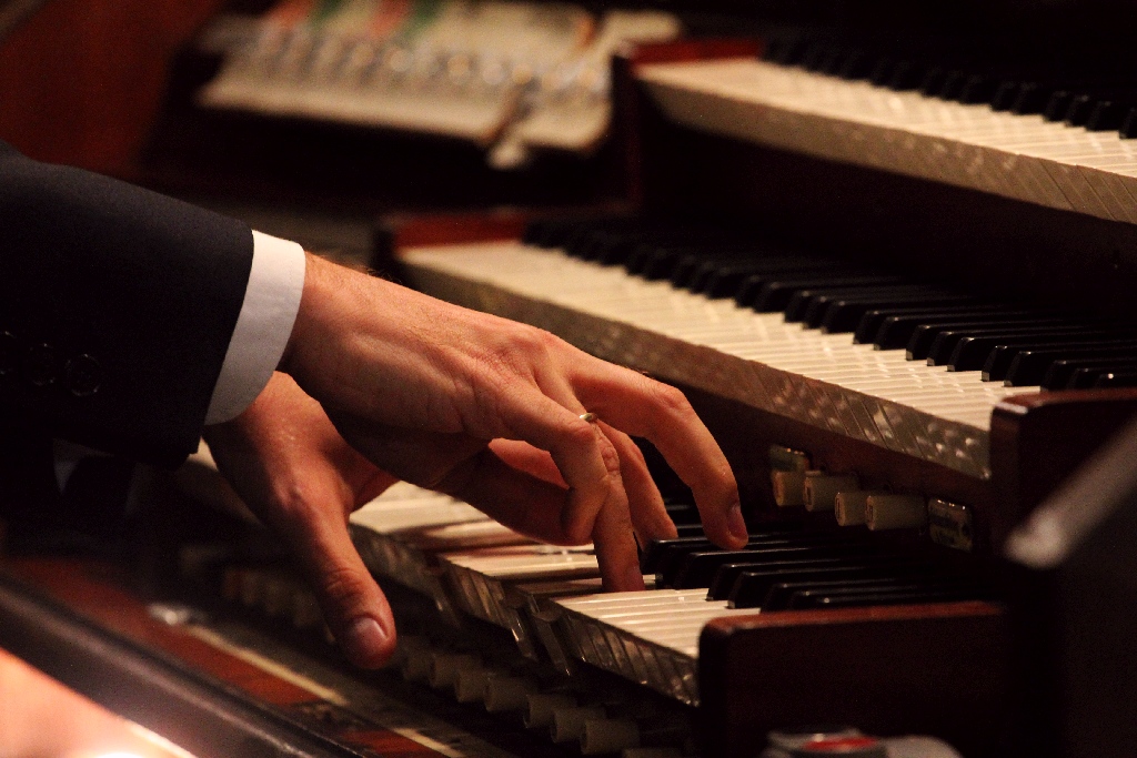 Legnickie Conversatorium Organowe: 