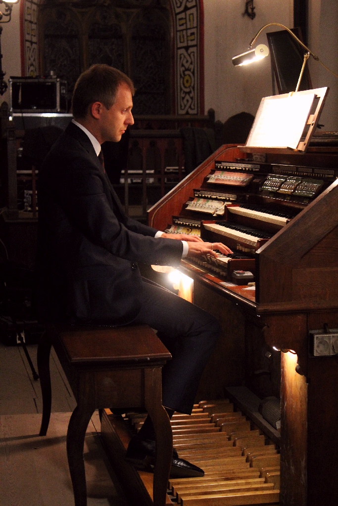 Legnickie Conversatorium Organowe: 