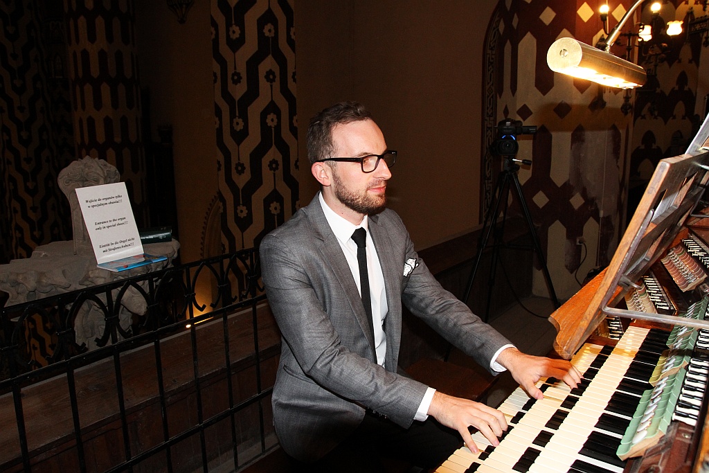 Legnickie Conversatorium Organowe: 