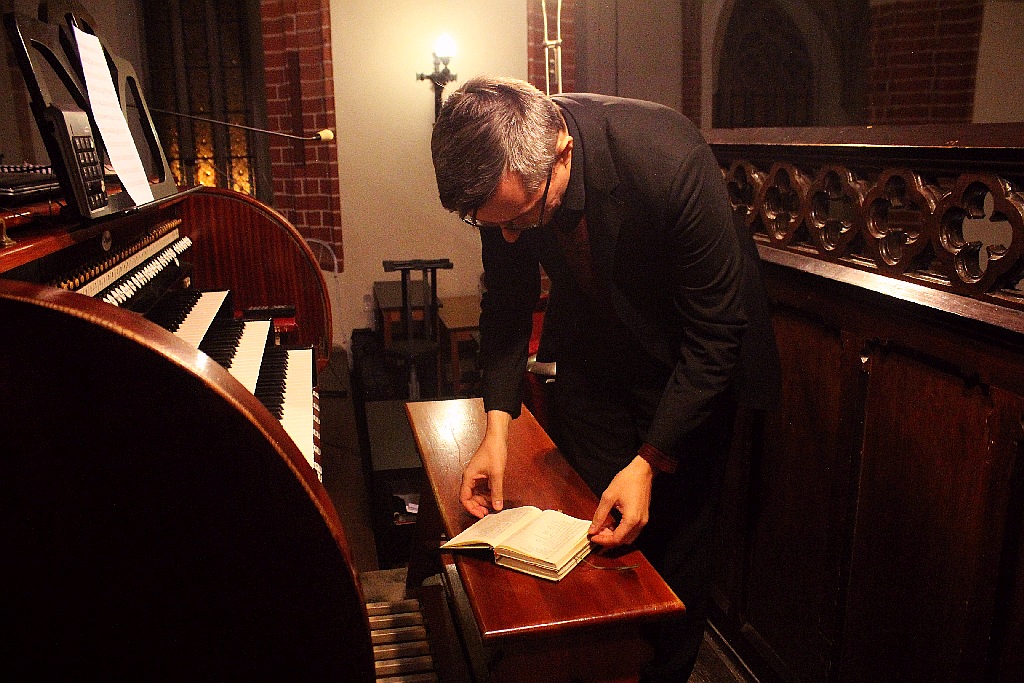 Legnickie Conversatorium Organowe 