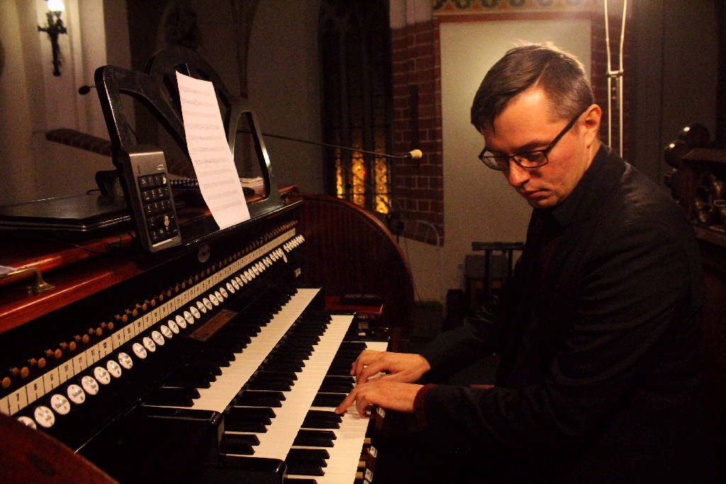 Legnickie Conversatorium Organowe 