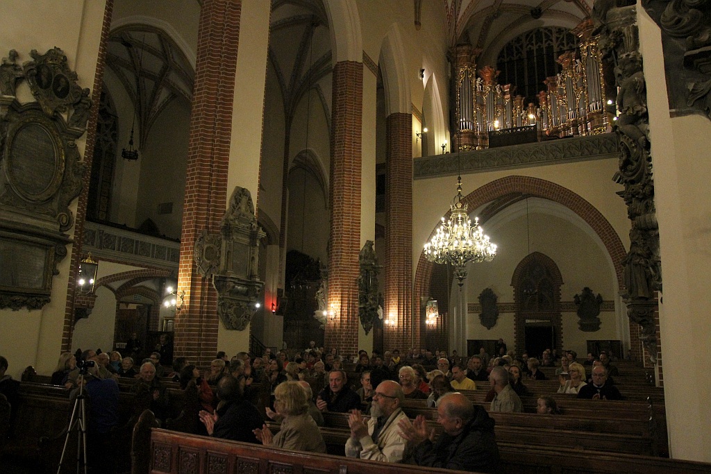Legnickie Conversatorium Organowe 