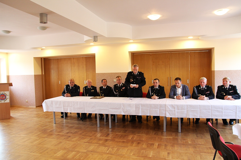 Ochotnicza Straż Pożarna w Rzeszotarach otrzymała nowy sprzęt
