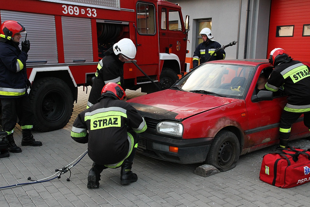 Ochotnicza Straż Pożarna w Rzeszotarach otrzymała nowy sprzęt