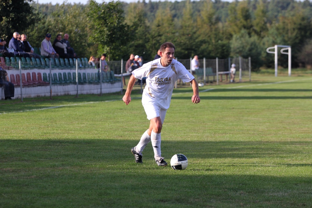 4. liga: Chrobry II Głogów zdeklasował Orkana Szczedrzykowice