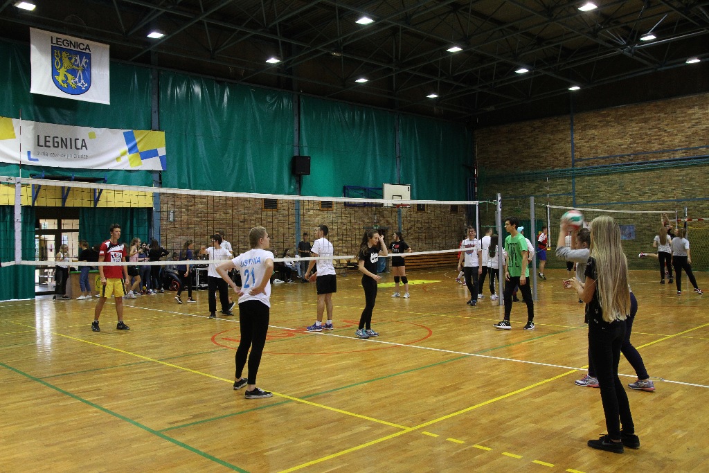 W hali przy Lotniczej odbył się Dzień Sportu dla uczniów II LO