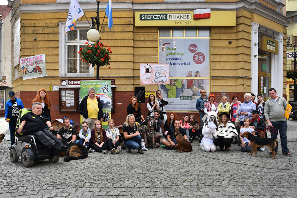Legniczanie włączyli się do akcji „Zerwijmy łańcuchy”