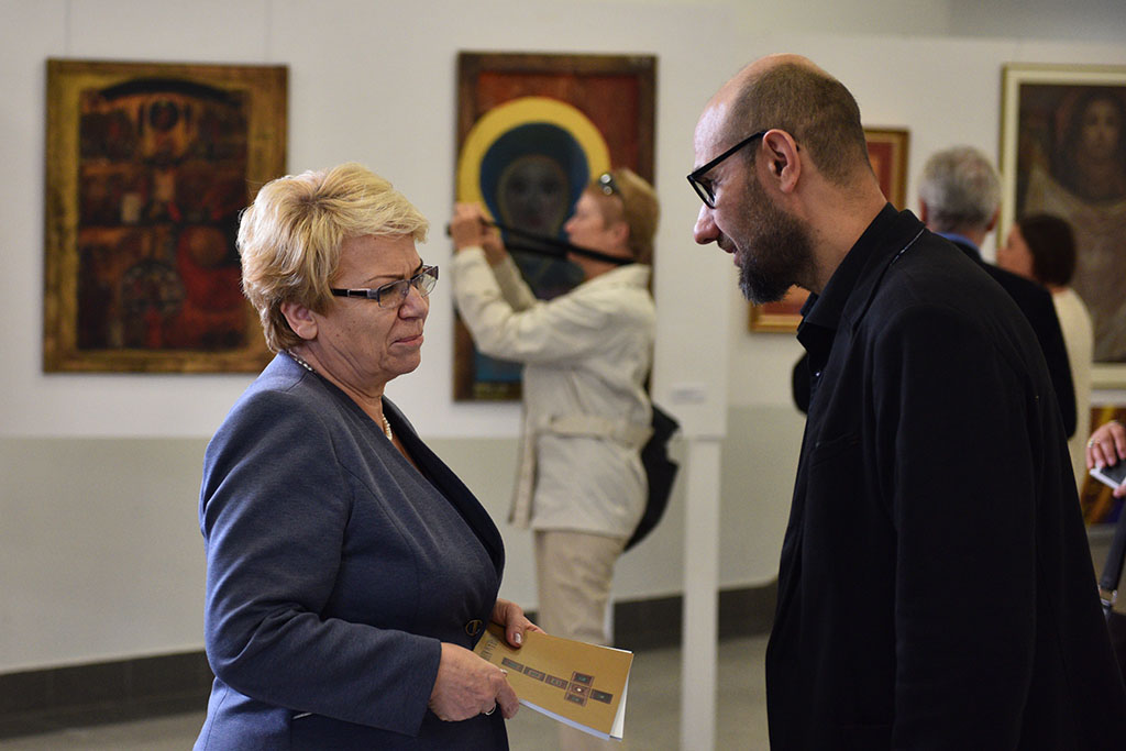 Na dworcu PKP otwarto wystawę zatytułowaną „Wiara w kulturze”