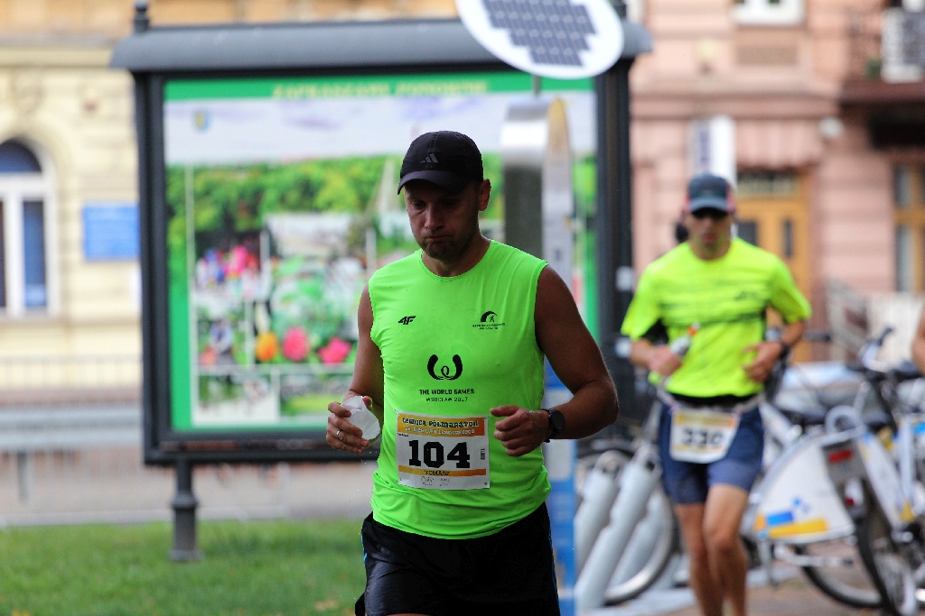 Viktor Nagirnjak z Ukrainy zwycięzca Legnickiego Półmaratonu (2)
