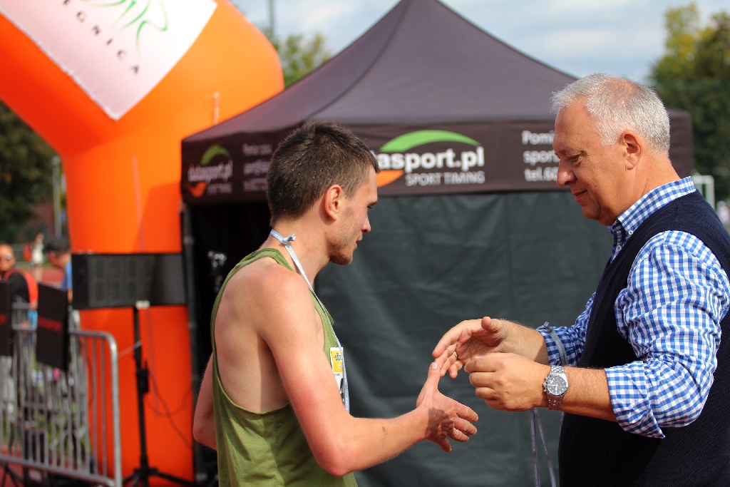 Tak finiszowali  uczestnicy Legnickiego Półmaratonu (3)