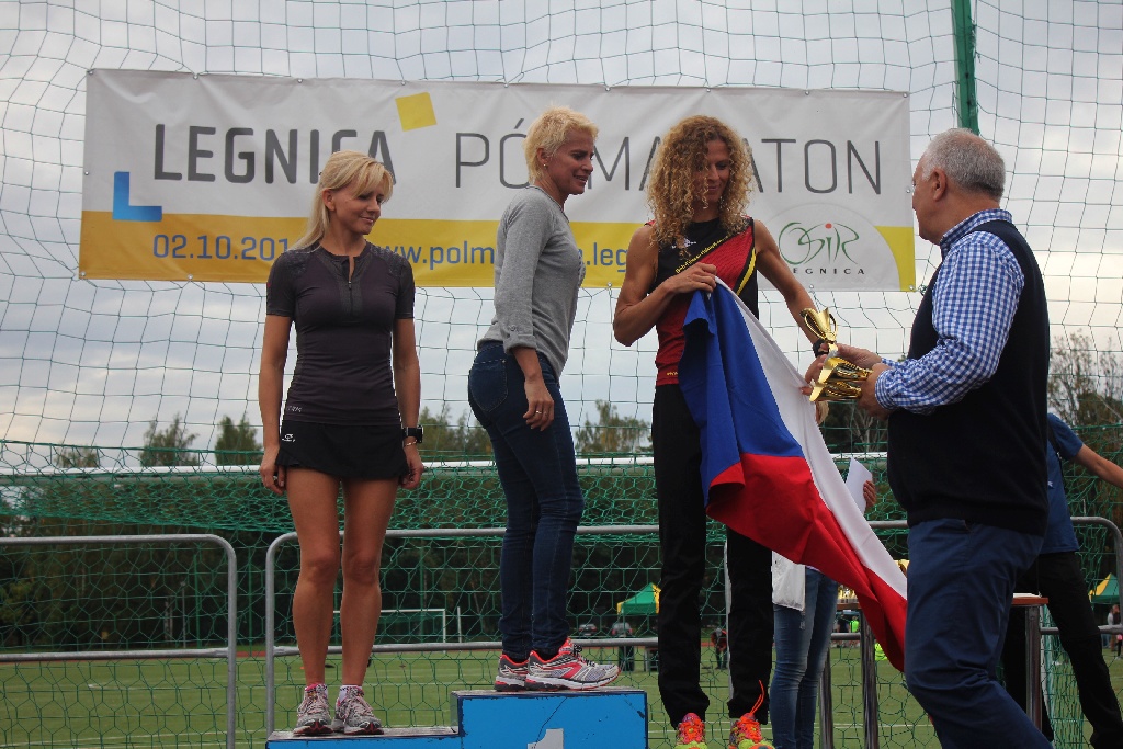 Wręczenie nagród dla biegaczy Legnickiego Półmaratonu (4)
