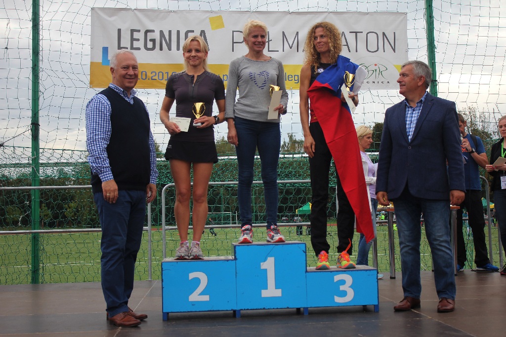 Wręczenie nagród dla biegaczy Legnickiego Półmaratonu (4)