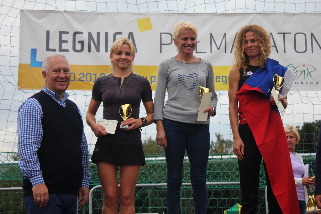 Wręczenie nagród dla biegaczy Legnickiego Półmaratonu (4)