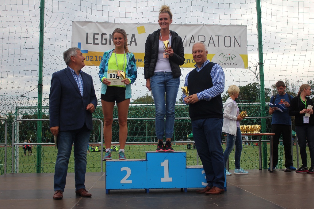 Wręczenie nagród dla biegaczy Legnickiego Półmaratonu (4)