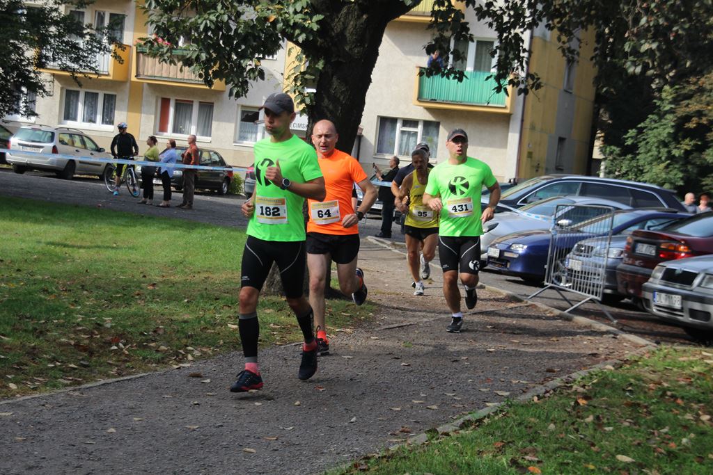 Na trasie Legnickiego Półmaratonu rywalizowano o miejsca (5)