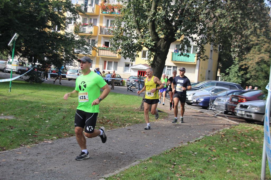 Na trasie Legnickiego Półmaratonu rywalizowano o miejsca (5)