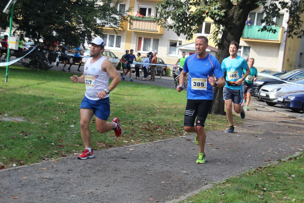 Na trasie Legnickiego Półmaratonu rywalizowano o miejsca (5)