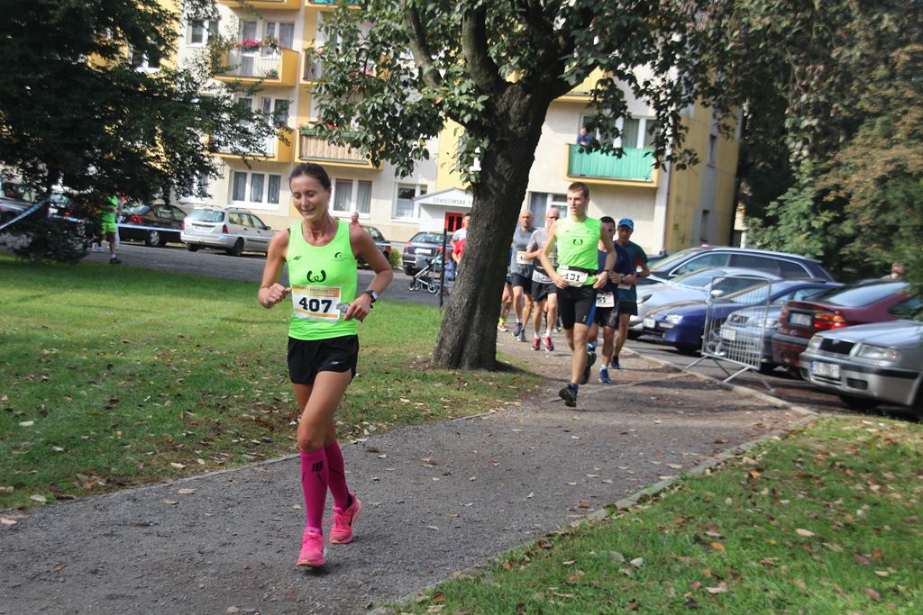 Na trasie Legnickiego Półmaratonu rywalizowano o miejsca (5)